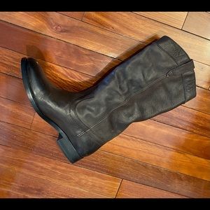 Frye Melissa pull-on boots (display model) 7.5
